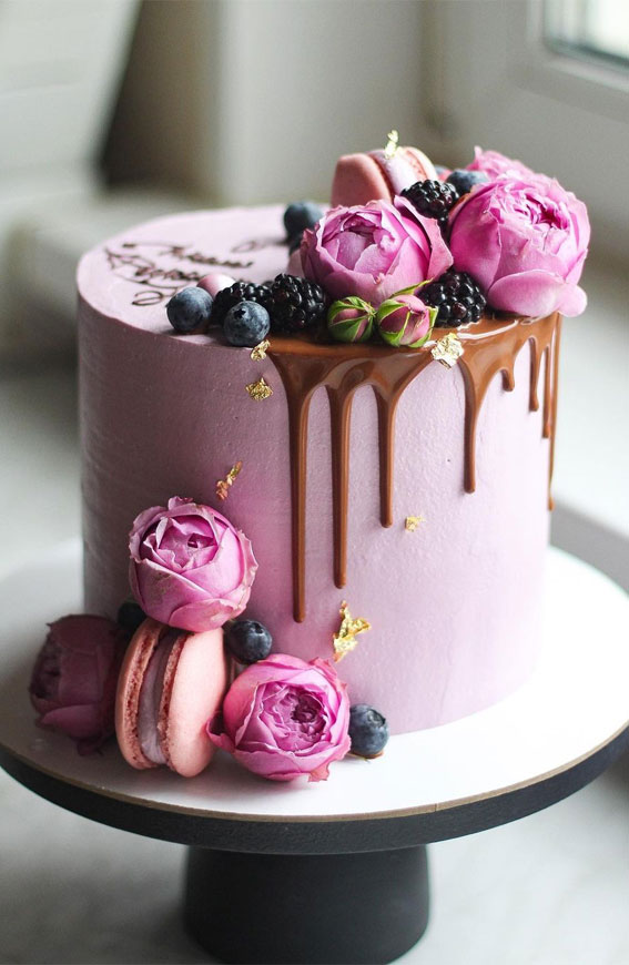 BIRTHDAY CAKE IN OJO. LAGOS
